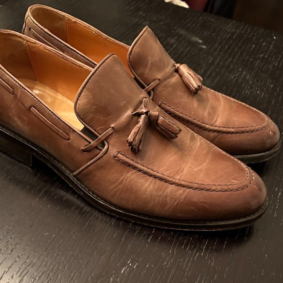 Leather tassel loafers